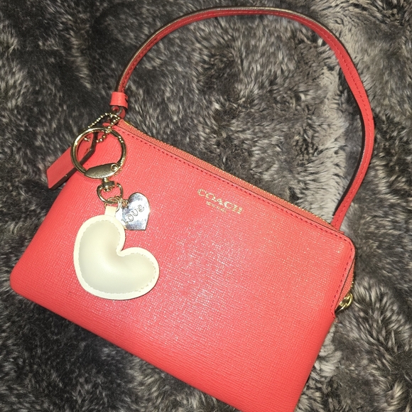 Euc Coach Red Wristlet Bag - Picture 1 of 3